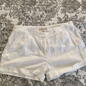 100% linen Michael Kors shorts.  Like new condition. No flaws.